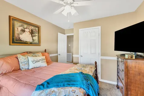 1978 Farmington Court Columbia TN 38401