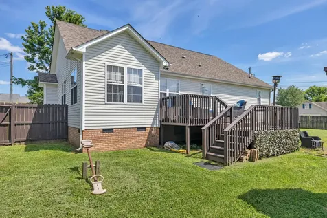 1978 Farmington Court Columbia TN 38401