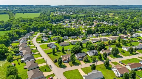 1978 Farmington Court Columbia TN 38401
