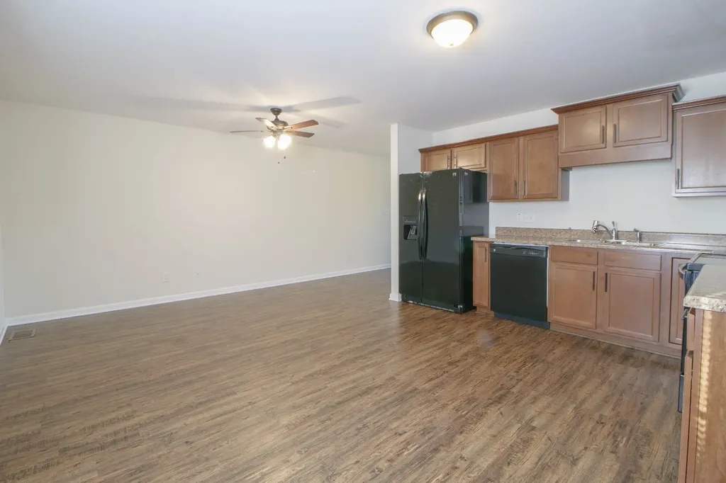 1718 Thistlewood Drive #B Clarksville TN 37042