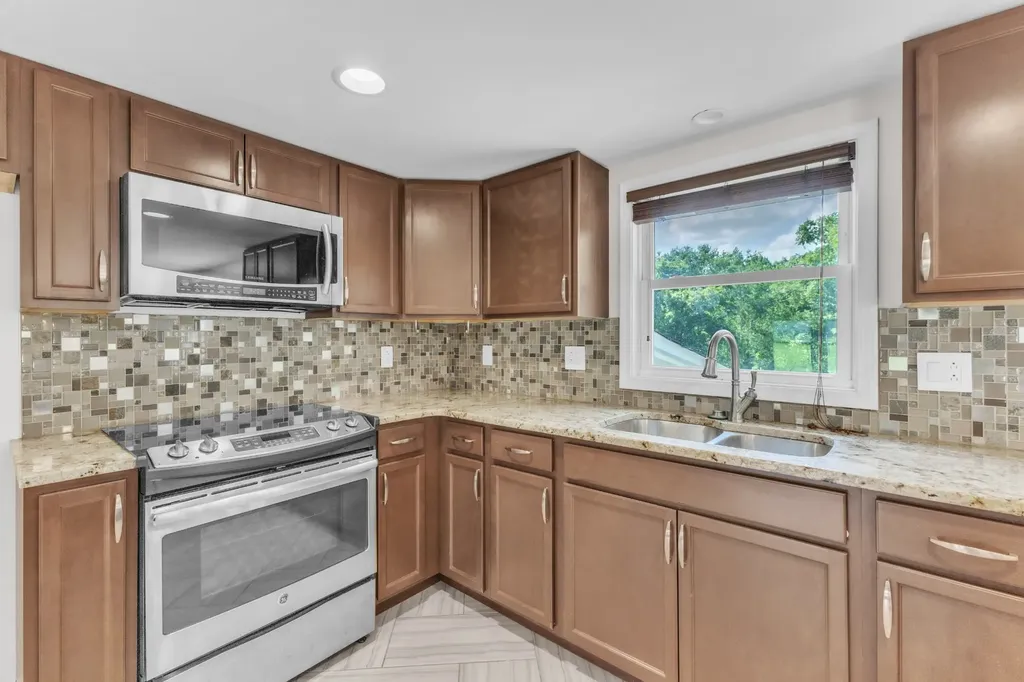 2418 Old Clarksville Pike Ashland City TN 37015
