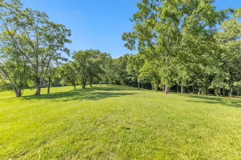 2418 Old Clarksville Pike Ashland City TN 37015