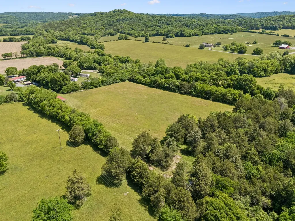 15 Clark Mill Road Fayetteville TN 37334
