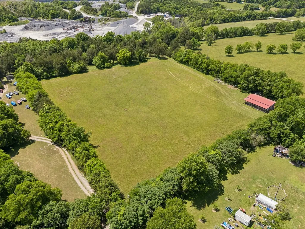 15 Clark Mill Road Fayetteville TN 37334