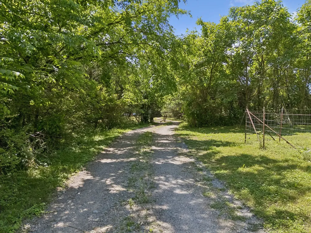15 Clark Mill Road Fayetteville TN 37334