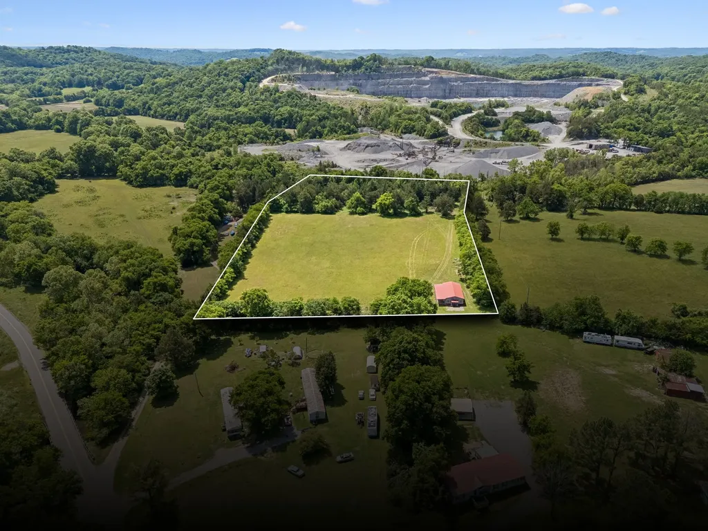 15 Clark Mill Road Fayetteville TN 37334