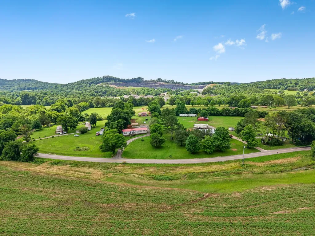 19 Clark Mill Road Fayetteville TN 37334