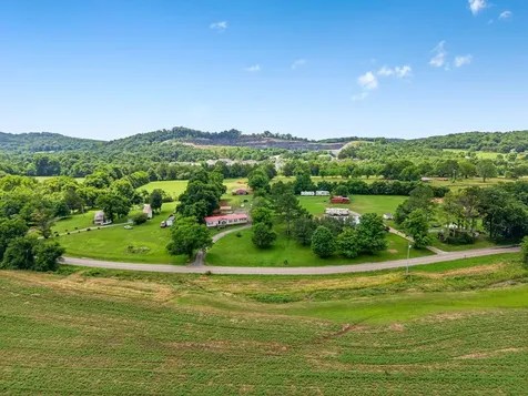 19 Clark Mill Road Fayetteville TN 37334