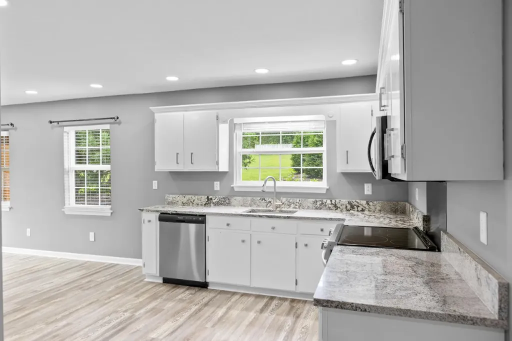 11134 London Lane Apison TN 37302
