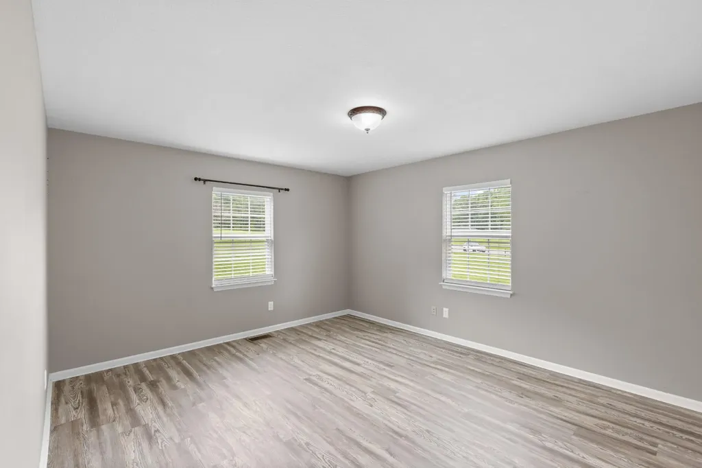 11134 London Lane Apison TN 37302