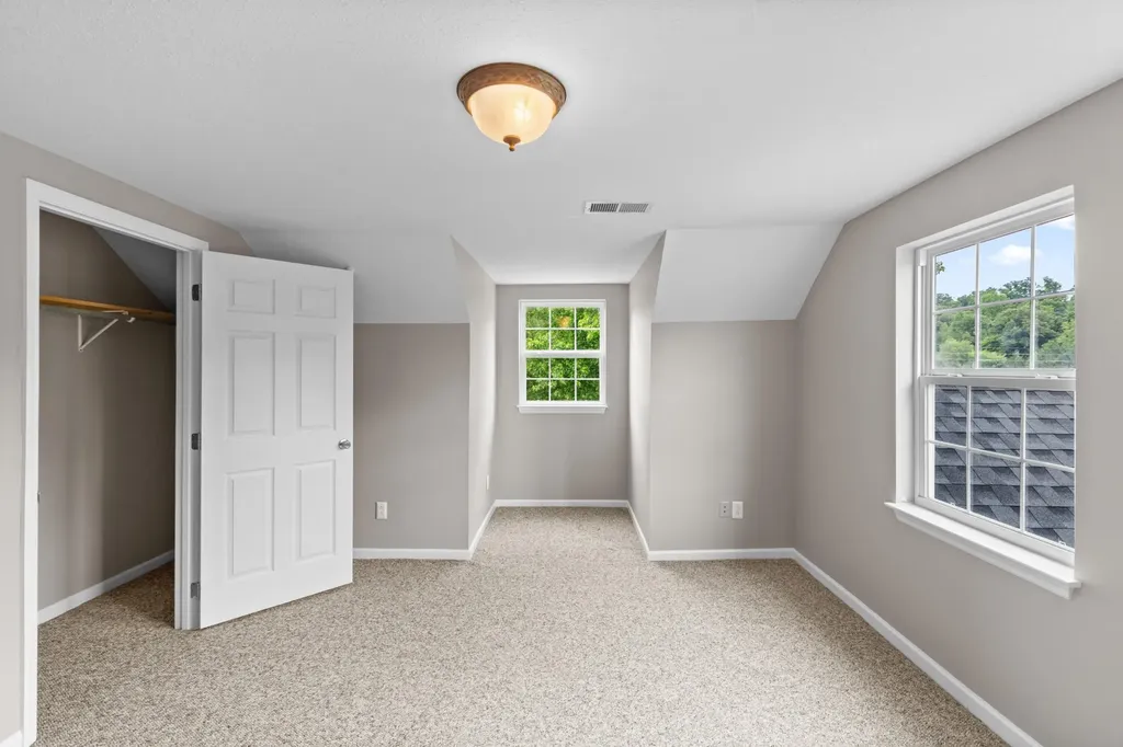 11134 London Lane Apison TN 37302