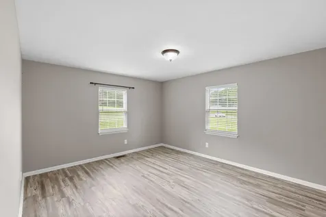 11134 London Lane Apison TN 37302