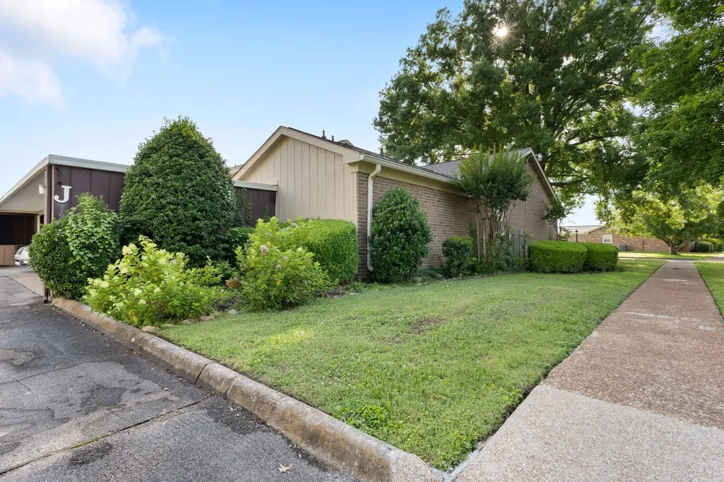 964 Todd Preis Drive Nashville TN 37221