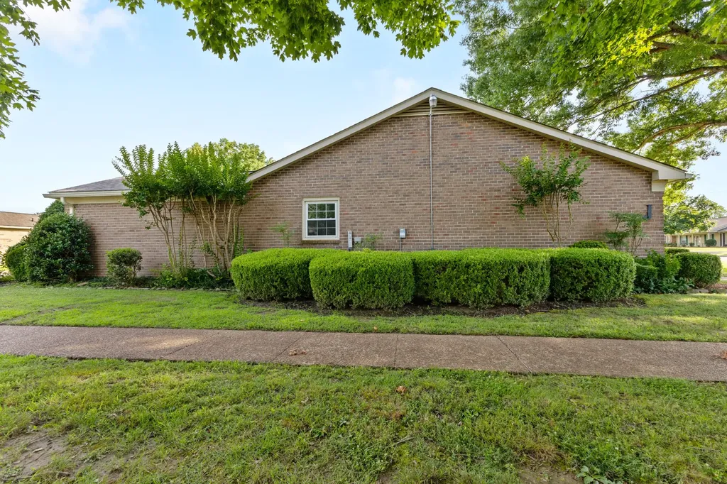 964 Todd Preis Drive Nashville TN 37221