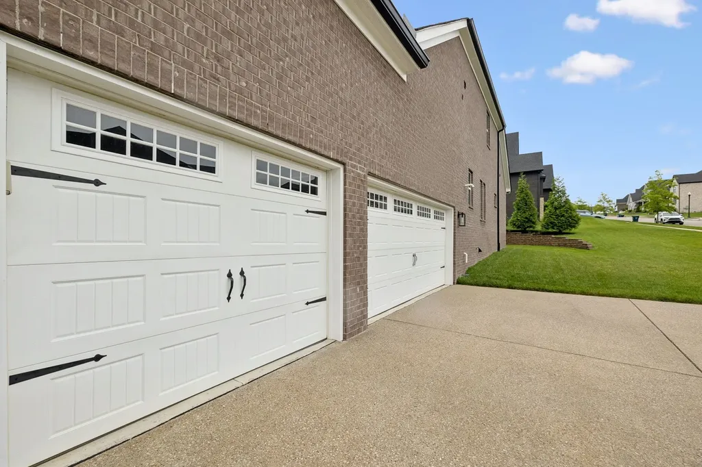 3213 Cherry Jack Lane Thompsons Station TN 37179
