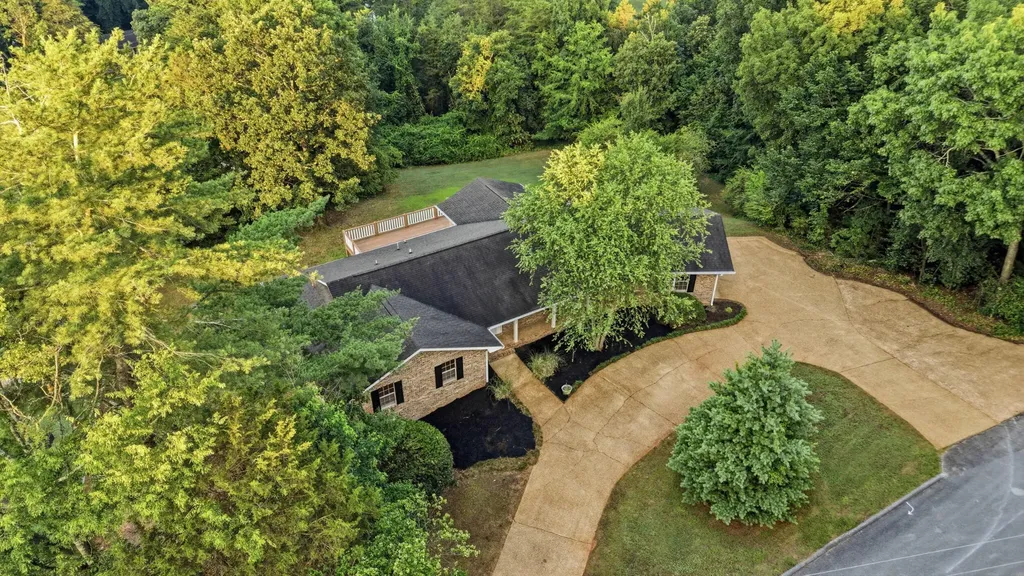 7815 Lasata Court Harrison TN 37341