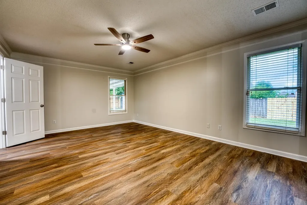 8936 Rowley Cove Cordova TN 38016