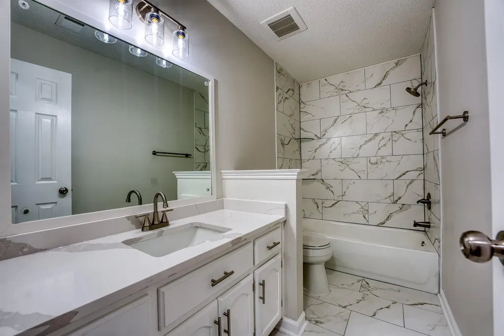 8936 Rowley Cove Cordova TN 38016