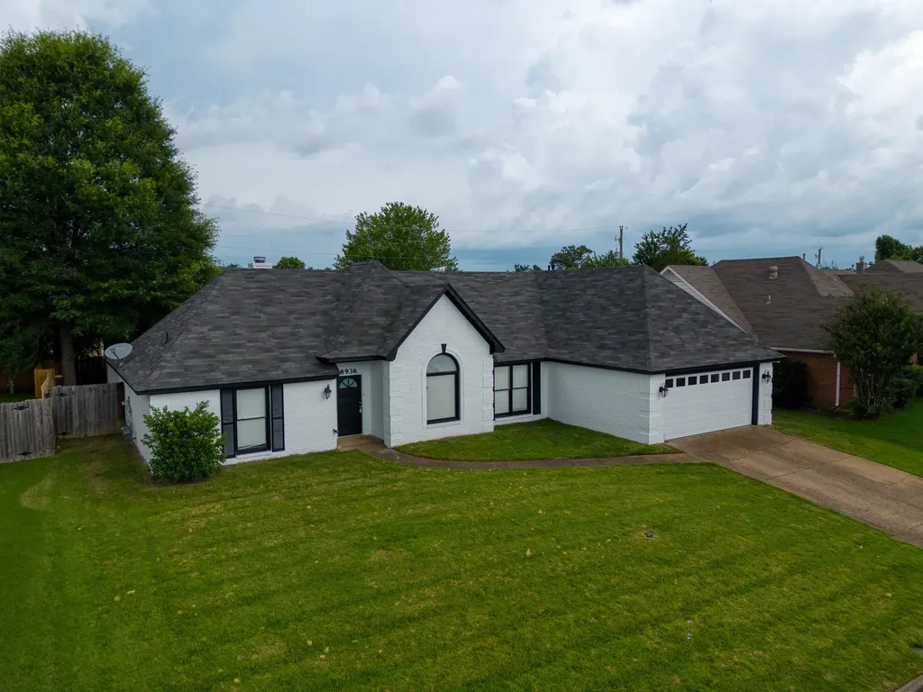 8936 Rowley Cove Cordova TN 38016