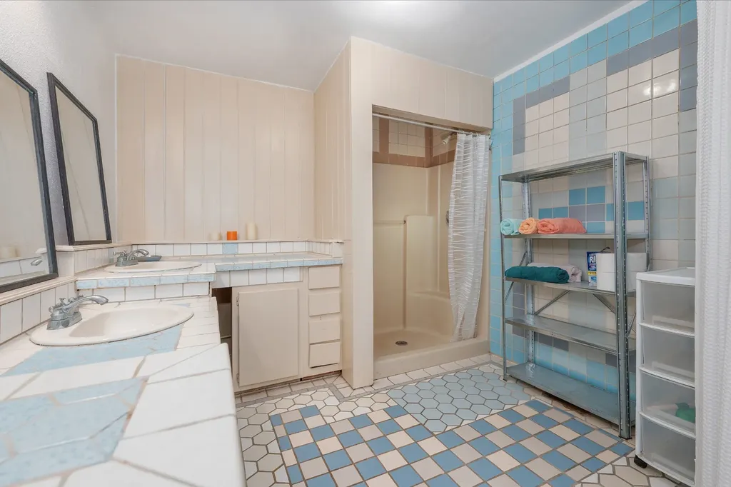 1791 Deer Creek Road Linden TN 37096
