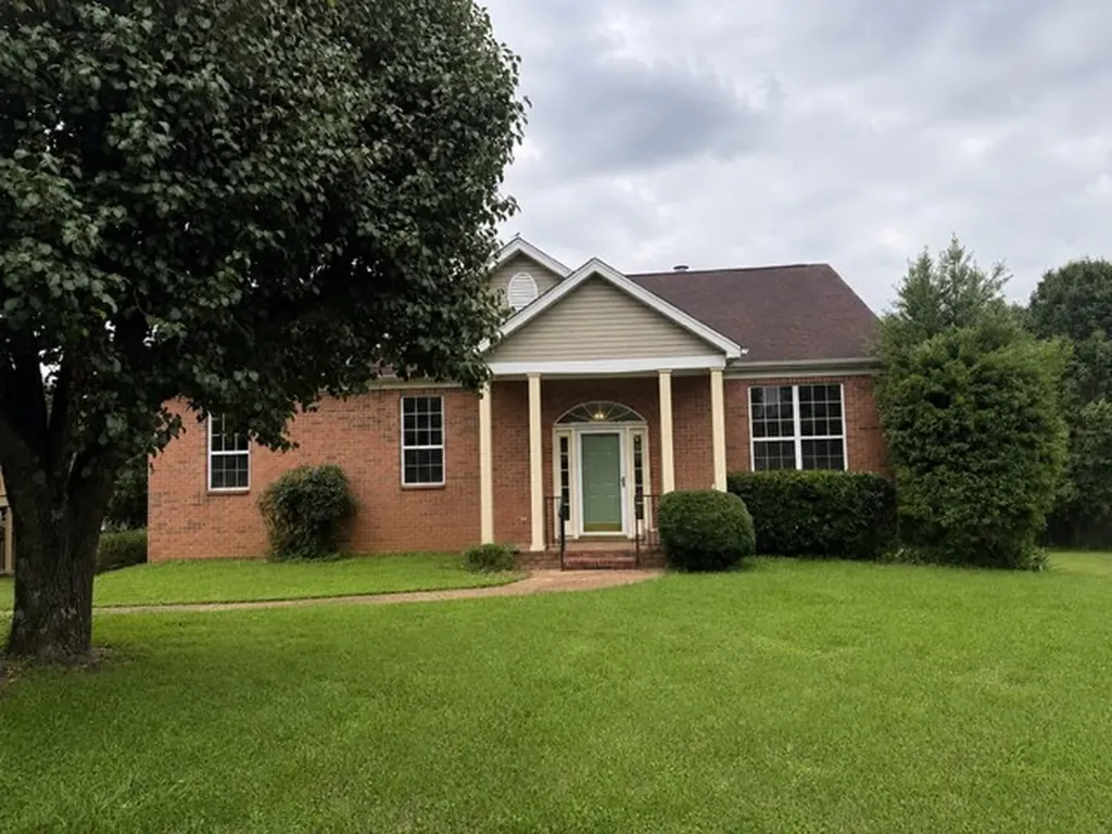 105 Rose Garden Lane Goodlettsville TN 37072