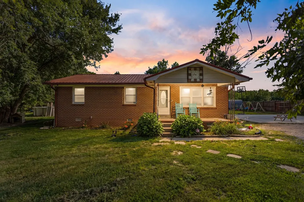 185 Petty Gap Road Woodbury TN 37190