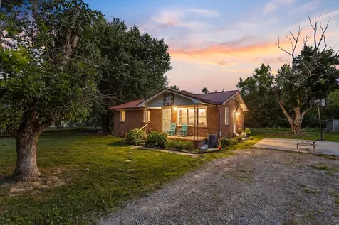 185 Petty Gap Road Woodbury TN 37190