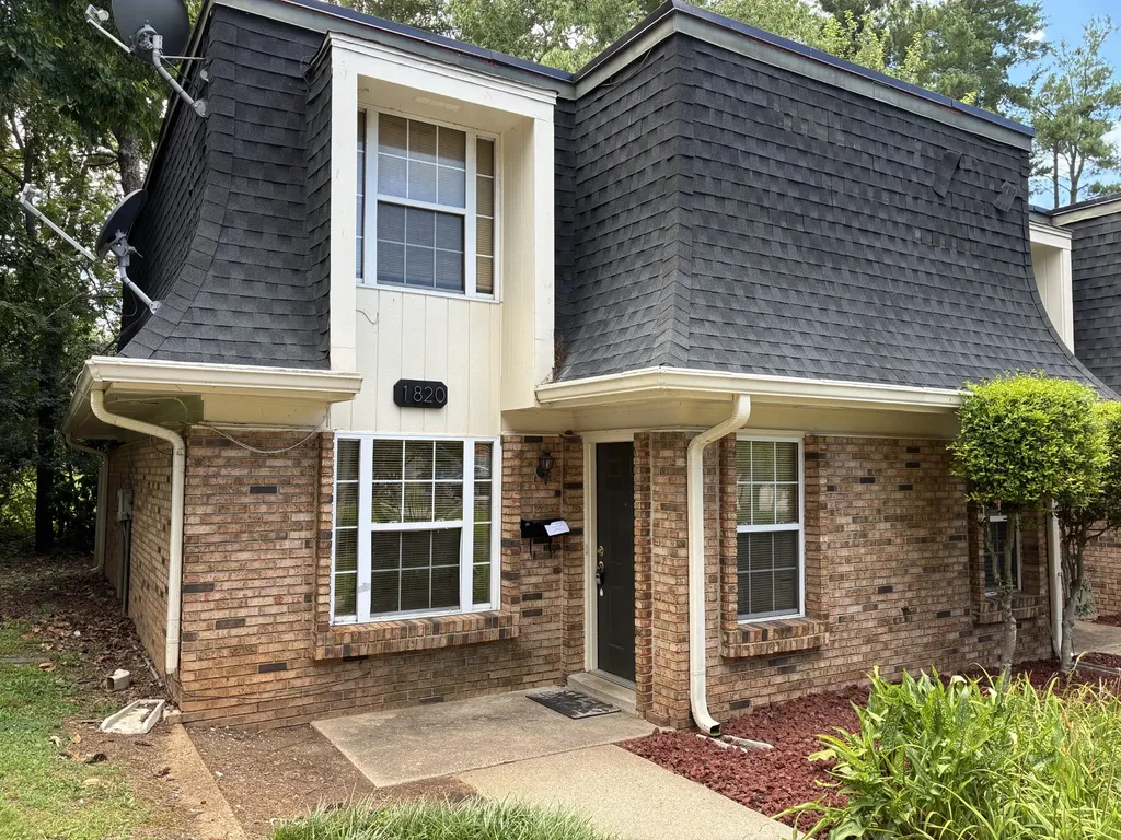 1820 Doctor Martin Luther King Jr B Murfreesboro TN 37130