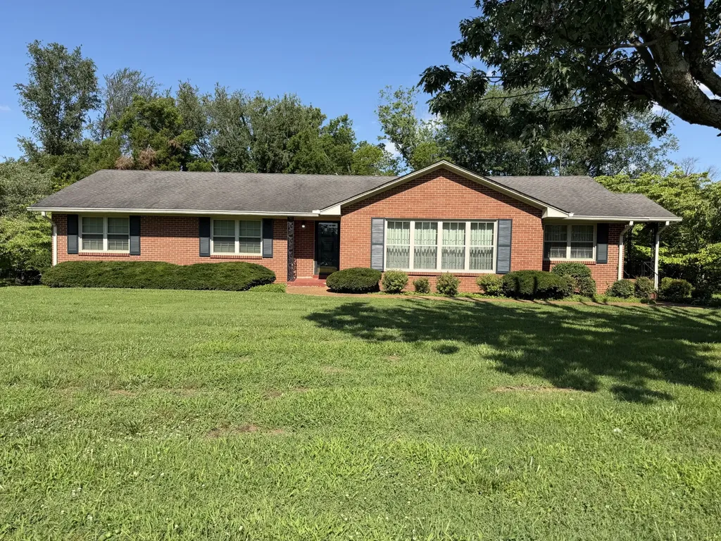 500 N Russell St, N Portland TN 37148