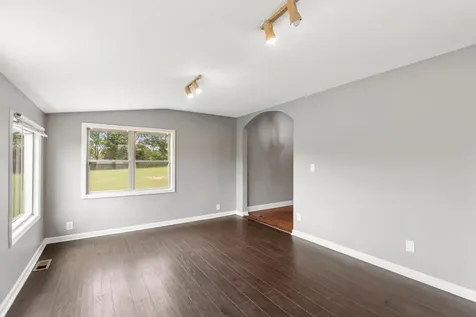 4602 Washington Road Greenbrier TN 37073