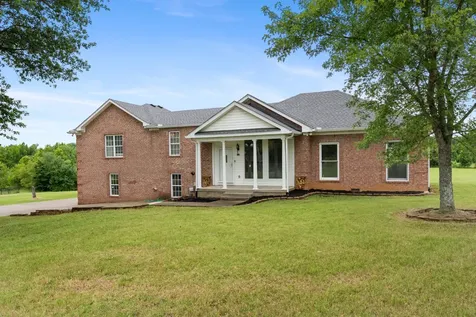 4602 Washington Road Greenbrier TN 37073