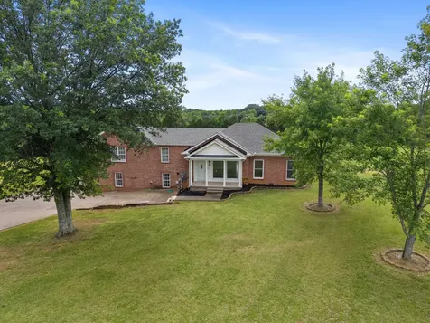 4602 Washington Road Greenbrier TN 37073