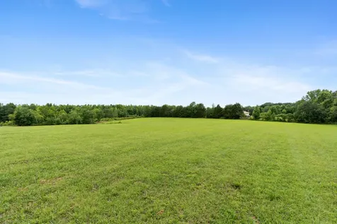 4602 Washington Road Greenbrier TN 37073