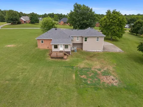 4602 Washington Road Greenbrier TN 37073