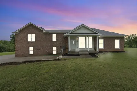 4602 Washington Road Greenbrier TN 37073
