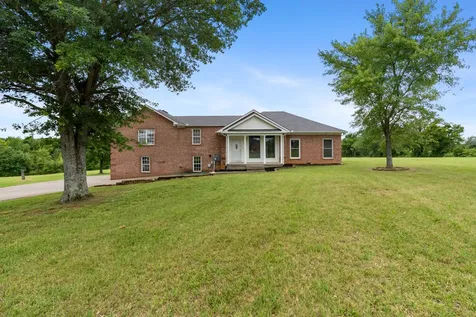 4602 Washington Road Greenbrier TN 37073