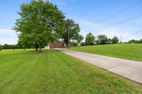 4602 Washington Road Greenbrier TN 37073