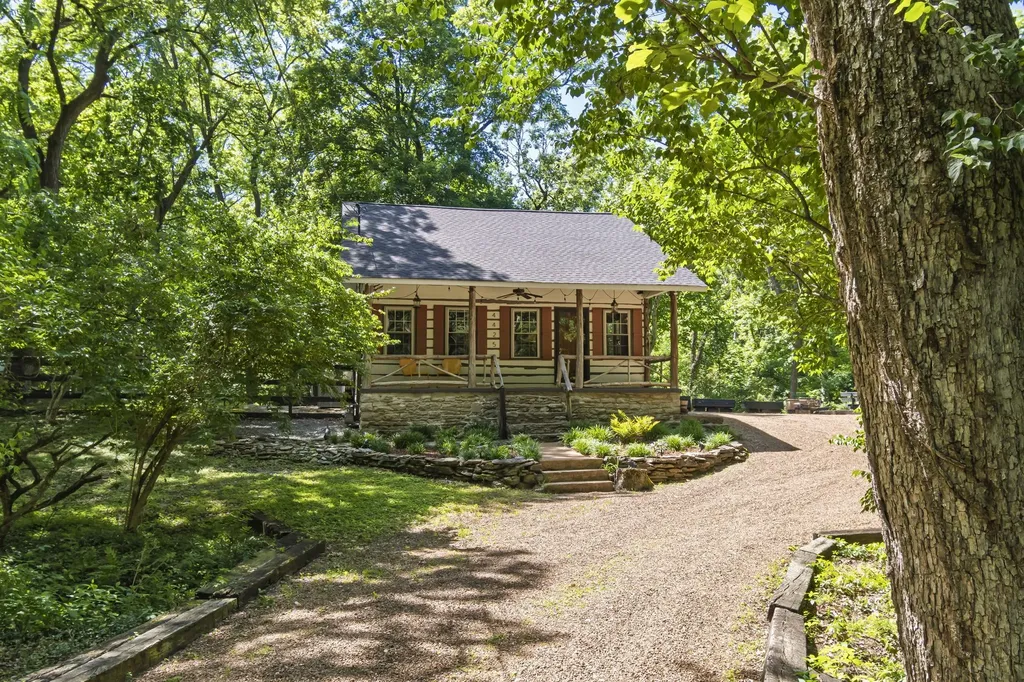 4425 Brush Hill Road Nashville TN 37216