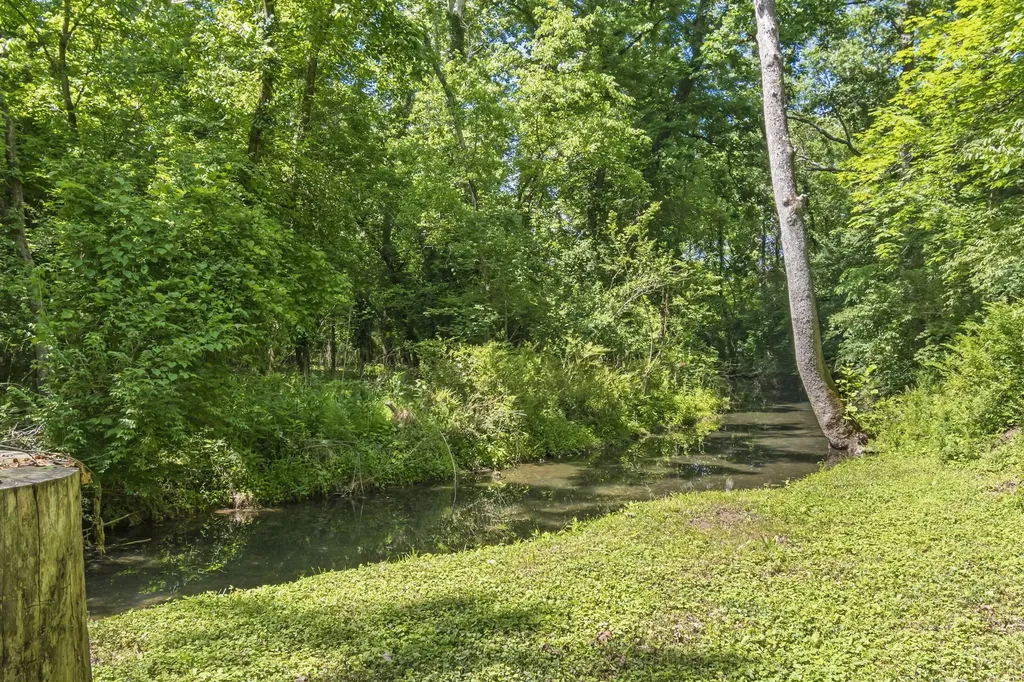 4425 Brush Hill Road Nashville TN 37216