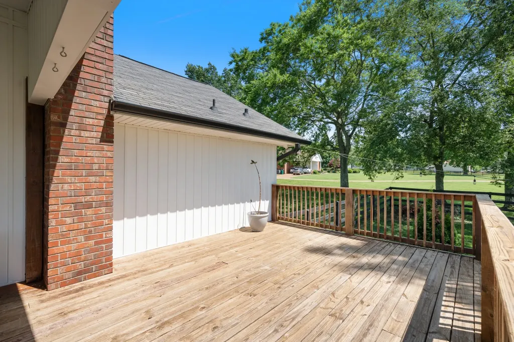 651 Tyree Springs Road White House TN 37188