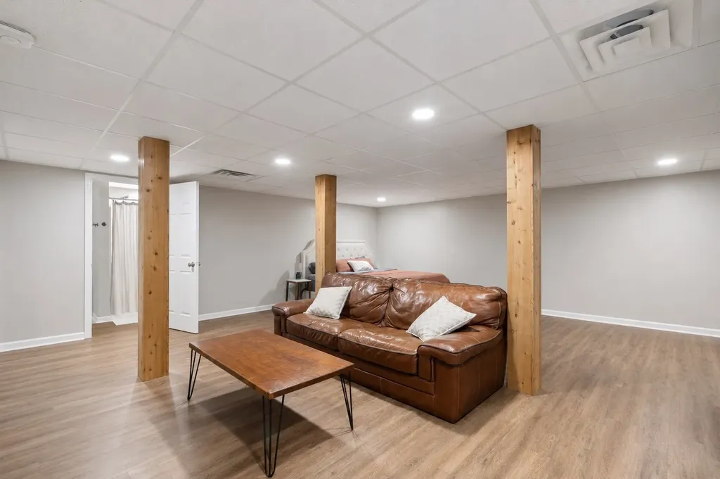 651 Tyree Springs Road White House TN 37188
