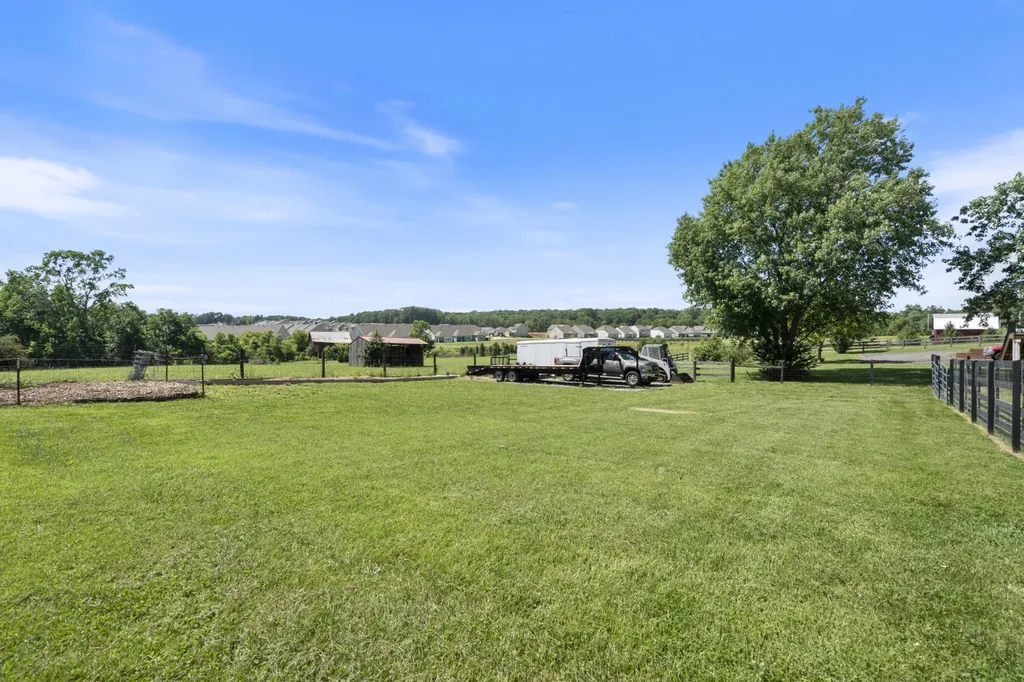 651 Tyree Springs Road White House TN 37188