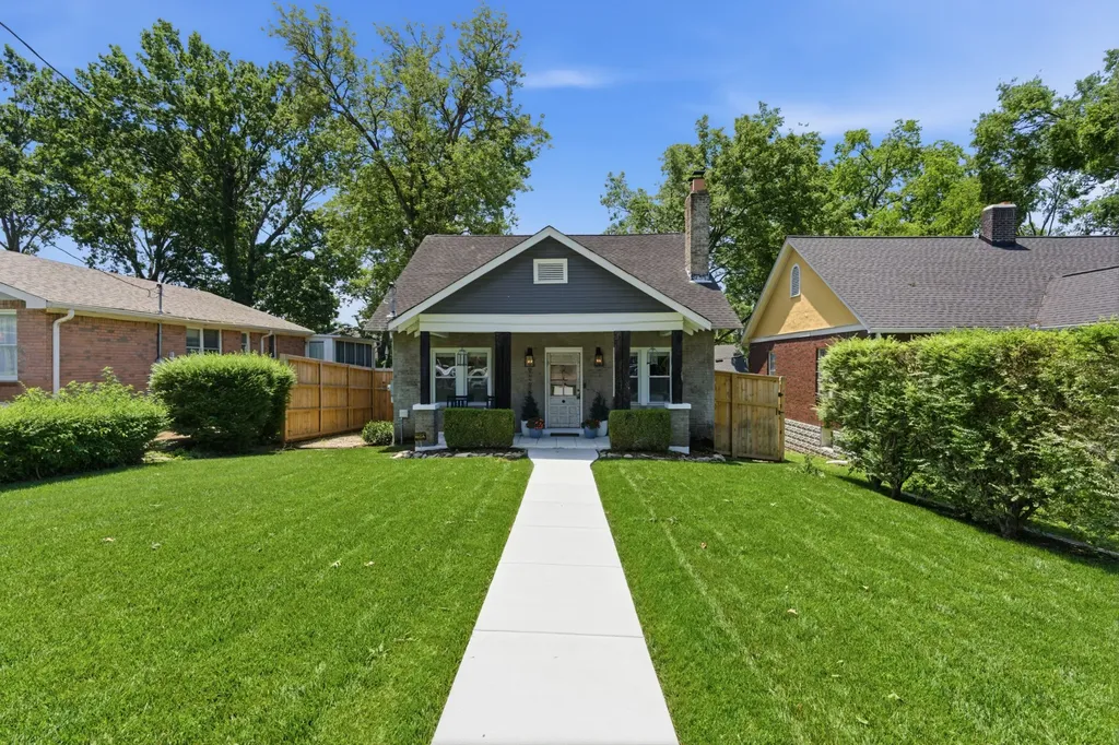 929 Lawrence Nashville TN 37204
