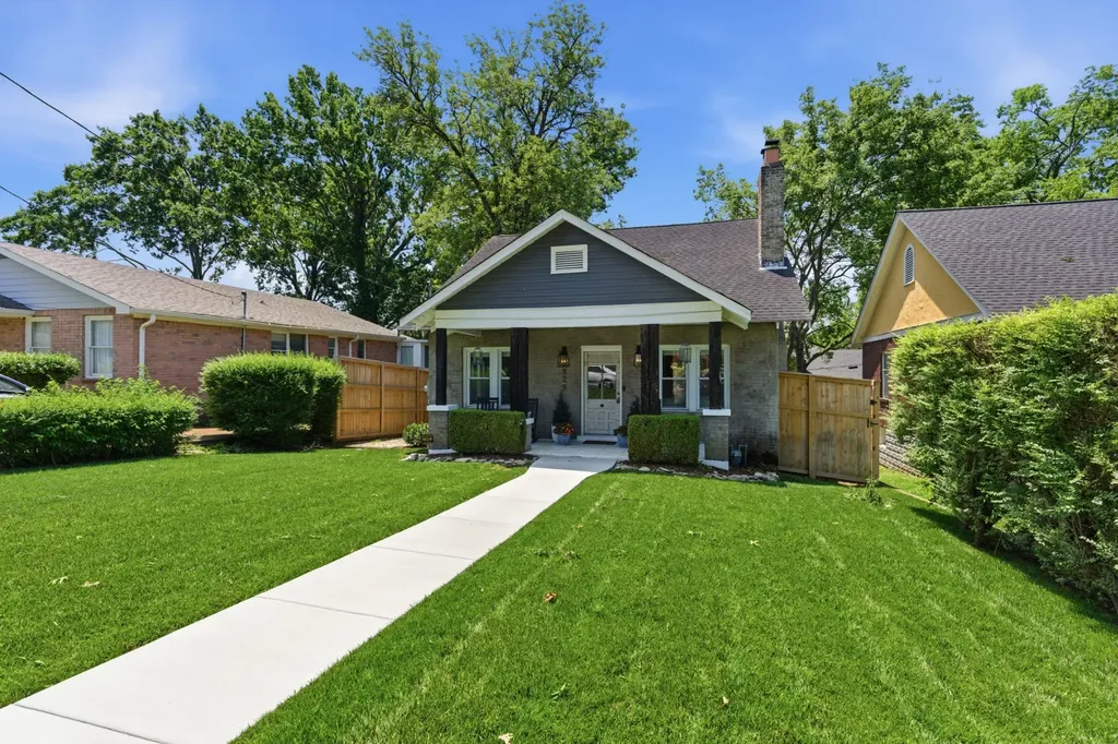 929 Lawrence Nashville TN 37204