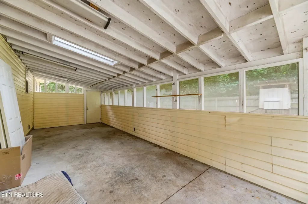 301 Wayman Road Madisonville TN 37354