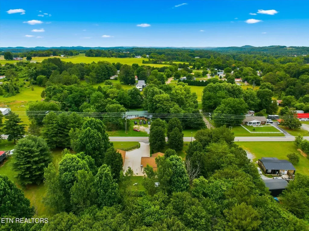 301 Wayman Road Madisonville TN 37354