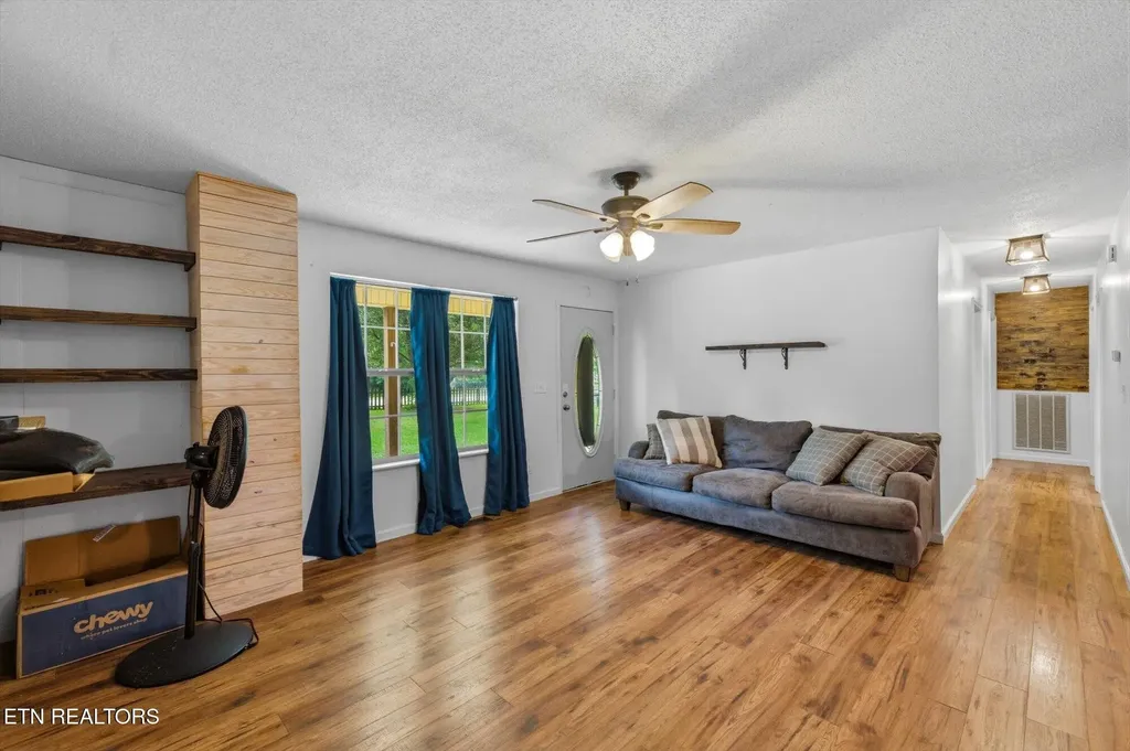 301 Wayman Road Madisonville TN 37354