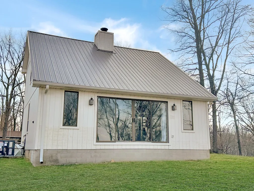1041 Old Mount Vernon Road Bethpage TN 37022
