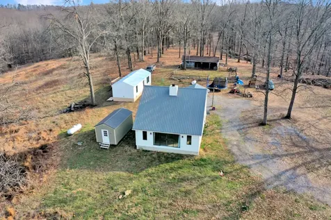1041 Old Mount Vernon Road Bethpage TN 37022