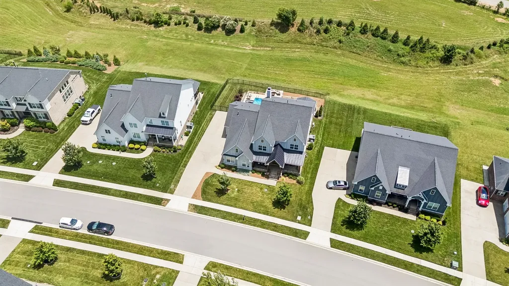 7021 Fiddlers Glen Drive Arrington TN 37014